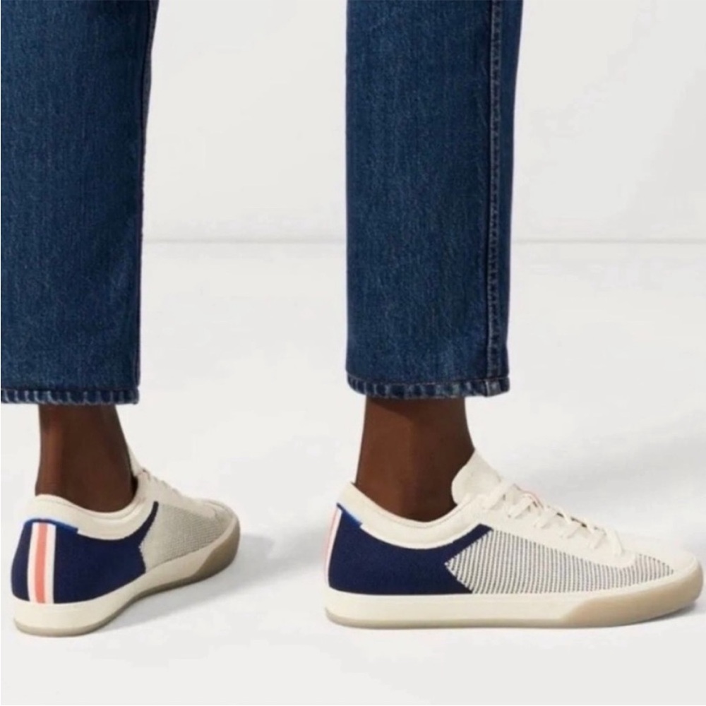 Rothy’s Lace Up Sneakers Off White and Navy Size 8 VGUC